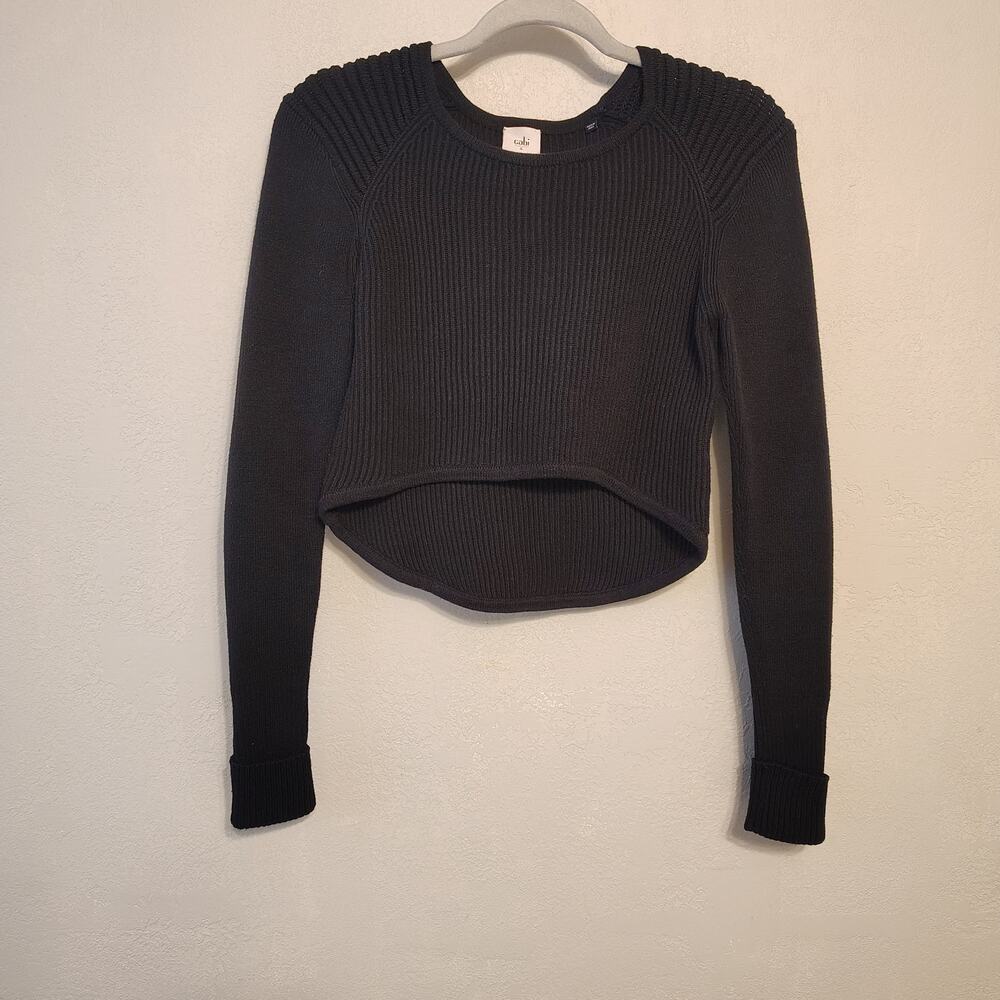 Cabi Black Rib Knit Cropped Sweater Curved Hem Minimalist Small balletcore